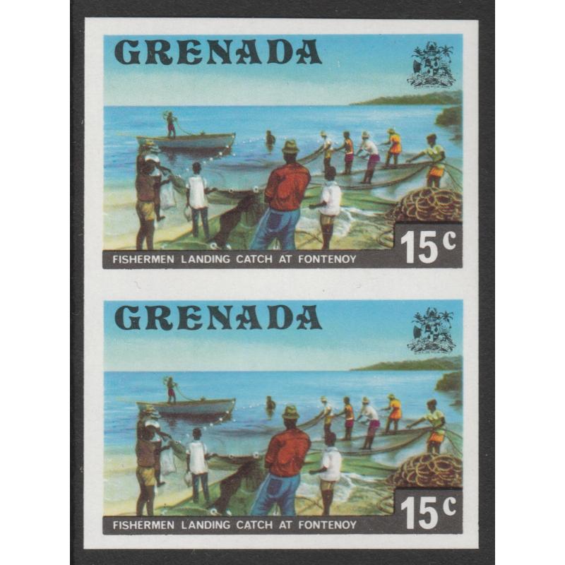 Grenada 1975 - FISHERMEN 15c  IMPERF PAIR mnh